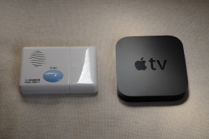 Apple TV(2012)とトイレの音消し ミニ流水音発生器 OGH-1サイズ比較